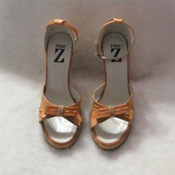 Offers Welcomed! NEW Type Z Orange Platform Wedge Sandals, Size 35 - Picture 2 of 7
